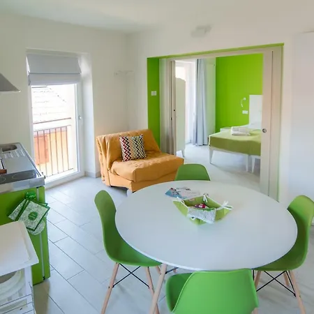 Persico - View And Private Parking Daire Torno